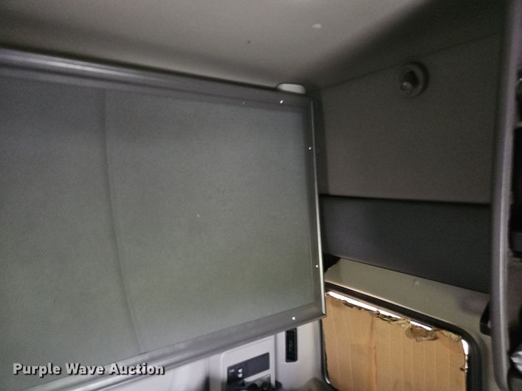 image for item OK9867 2020 International  LT625 semi truck