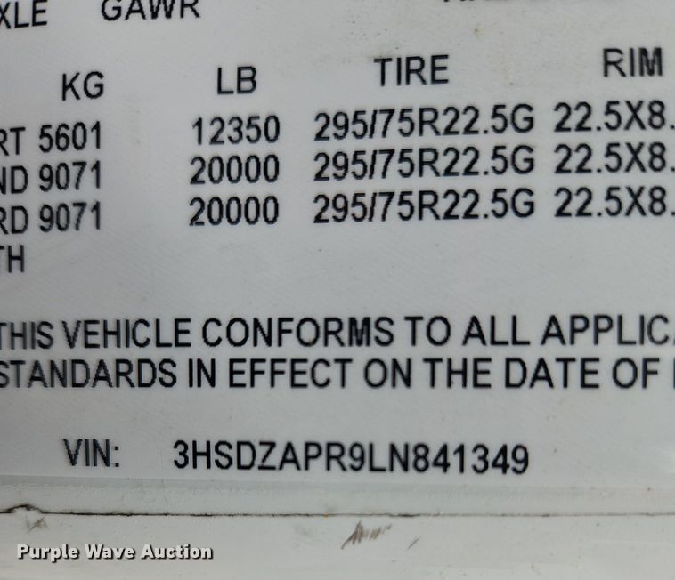 image for item OK9867 2020 International  LT625 semi truck