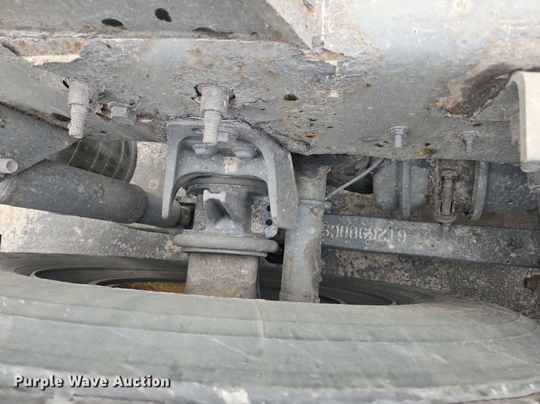 image for item OK9869 2018 International  LT625 semi truck