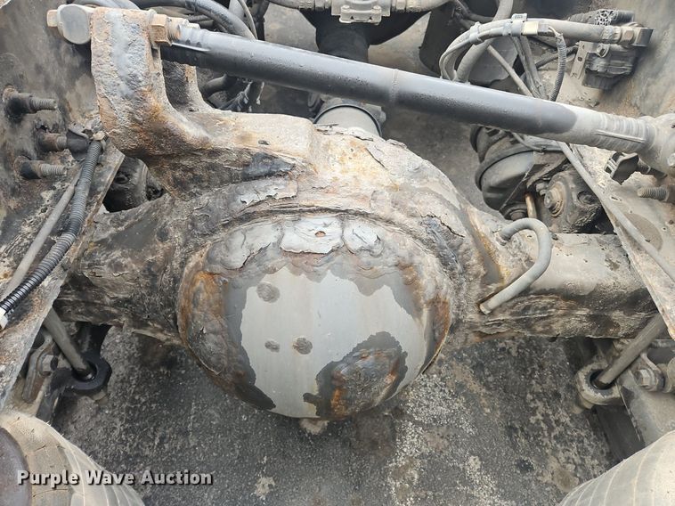 image for item OK9869 2018 International  LT625 semi truck