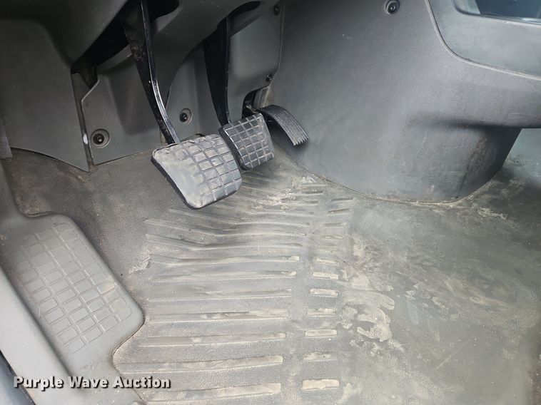 image for item OK9869 2018 International  LT625 semi truck