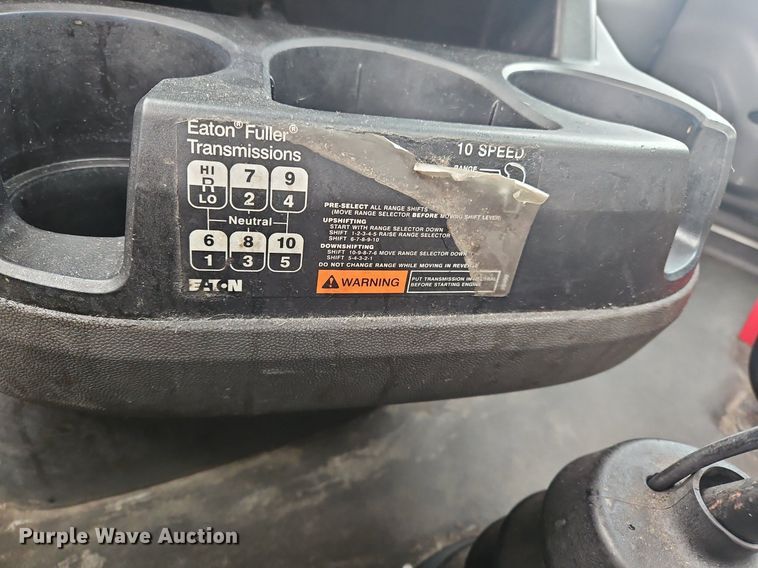 image for item OK9869 2018 International  LT625 semi truck