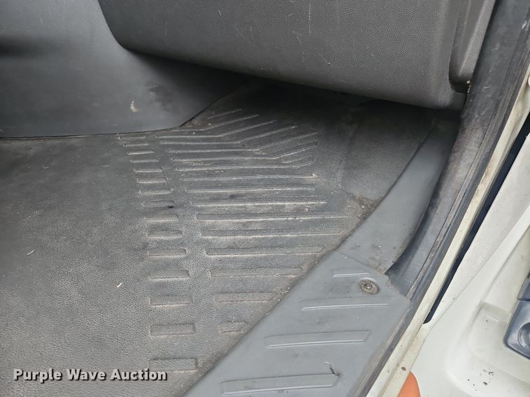 image for item OK9869 2018 International  LT625 semi truck