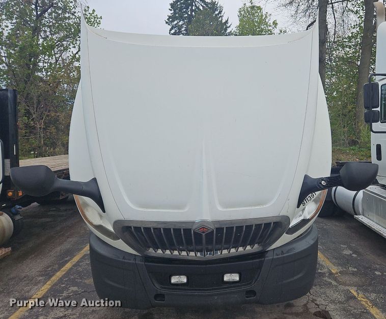 image for item OK9869 2018 International  LT625 semi truck