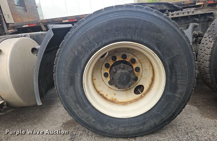 image for item OK9869 2018 International  LT625 semi truck