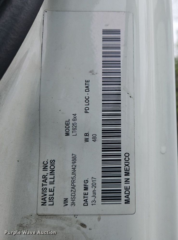 image for item OK9869 2018 International  LT625 semi truck