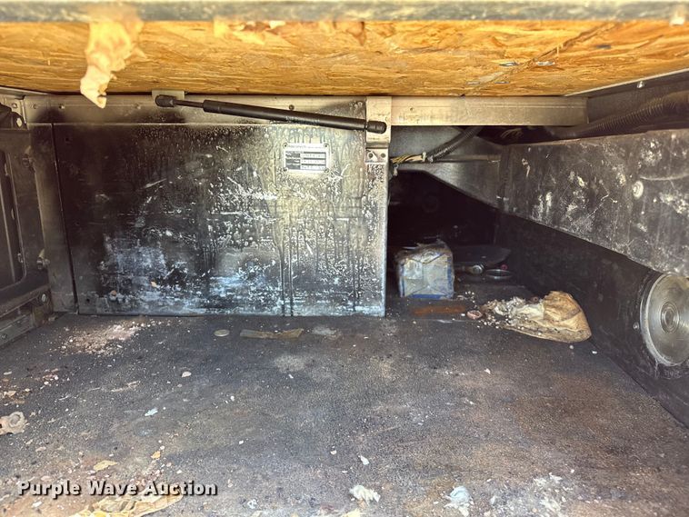 image for item OM9481 1996 Mack CH613 semi truck