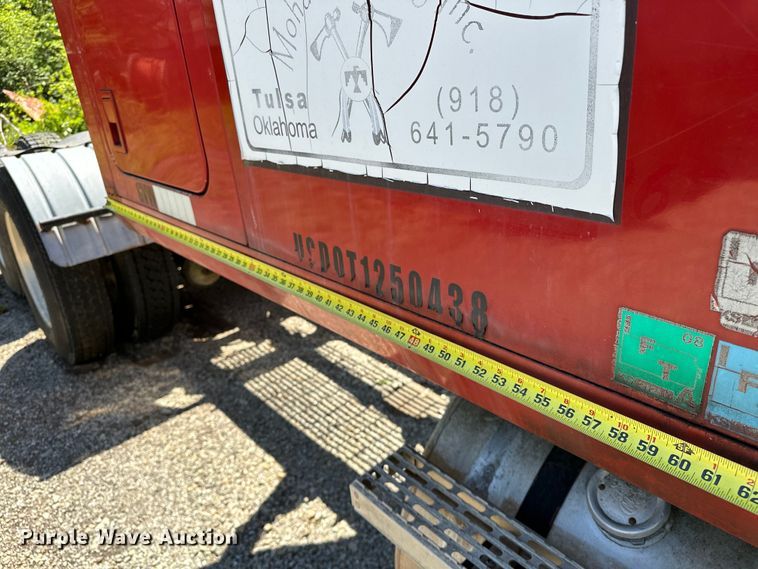 image for item OM9481 1996 Mack CH613 semi truck