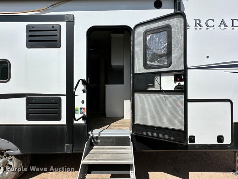 image for item DG4413 2022 Keystone Arcadia camper