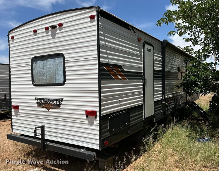 image for item DG4415 2021 Forrest River Wildwood camper