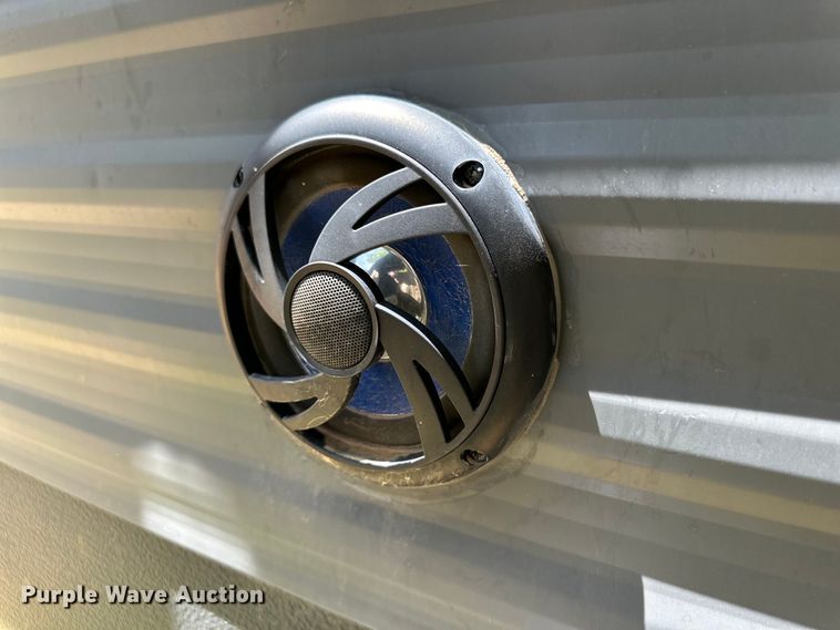 image for item DG4415 2021 Forrest River Wildwood camper