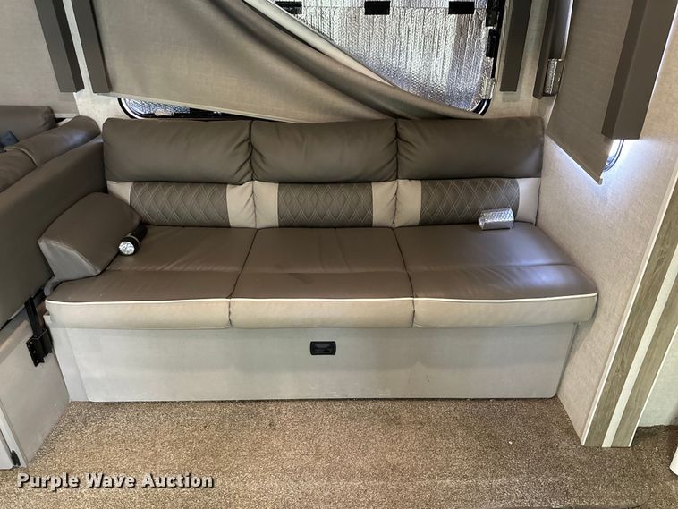 image for item DG4415 2021 Forrest River Wildwood camper