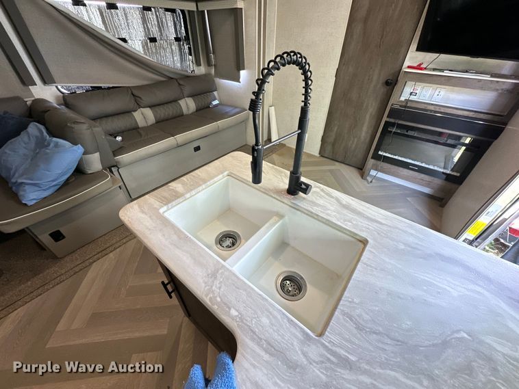 image for item DG4415 2021 Forrest River Wildwood camper