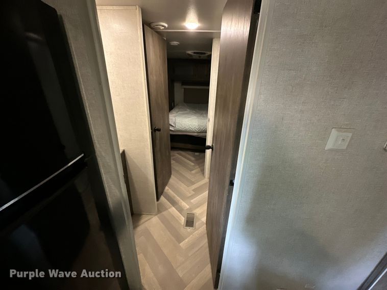 image for item DG4415 2021 Forrest River Wildwood camper