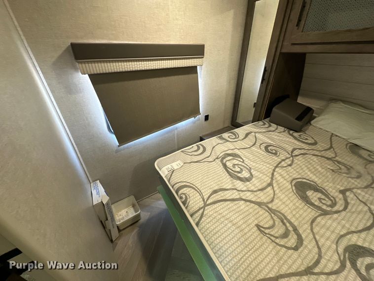 image for item DG4415 2021 Forrest River Wildwood camper