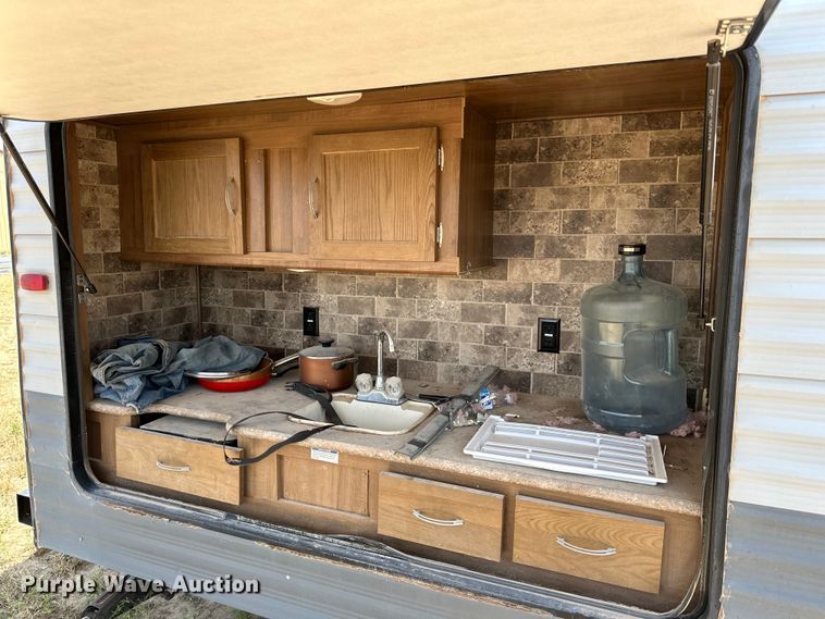 image for item DG4418 2018 Gulf Stream Kingsport camper