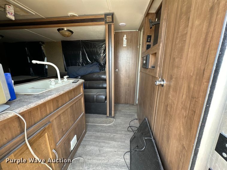 image for item DG4418 2018 Gulf Stream Kingsport camper