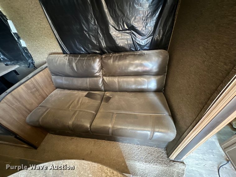 image for item DG4418 2018 Gulf Stream Kingsport camper