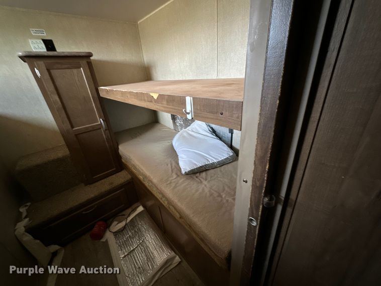 image for item DG4418 2018 Gulf Stream Kingsport camper