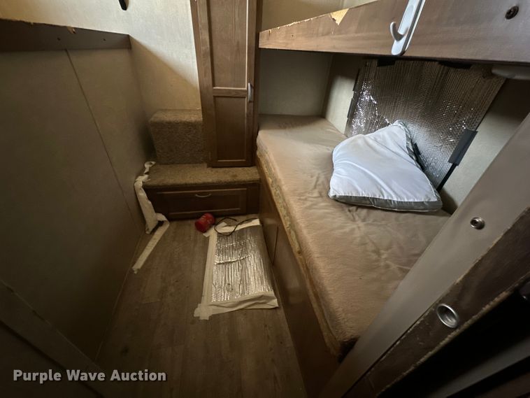 image for item DG4418 2018 Gulf Stream Kingsport camper