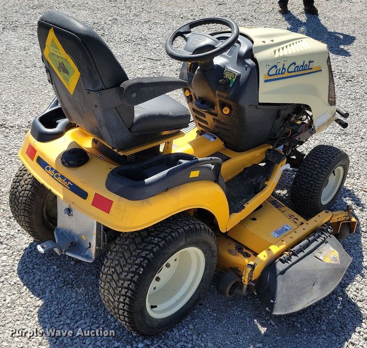 image for item DI3056 2007 Cub Cadet GT 2554 lawn mower