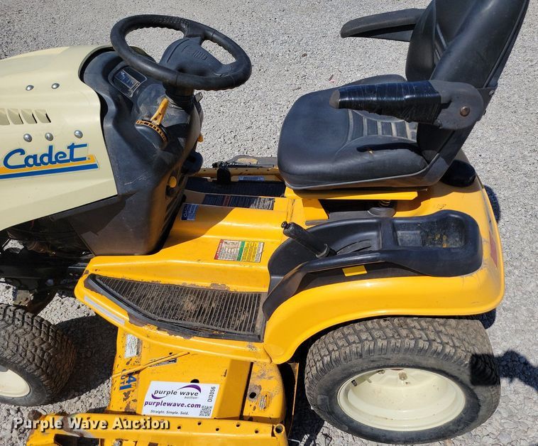 image for item DI3056 2007 Cub Cadet GT 2554 lawn mower