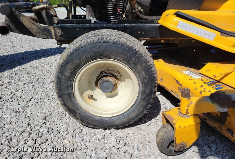 image for item DI3056 2007 Cub Cadet GT 2554 lawn mower