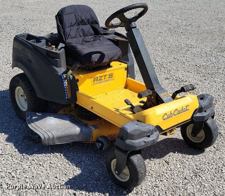 image for item DI3057 2013 Cub Cadet RZTS lawn mower