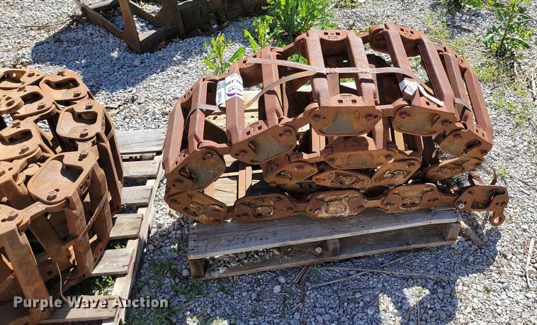 image for item DI3058 Over the tire skid steer tracks