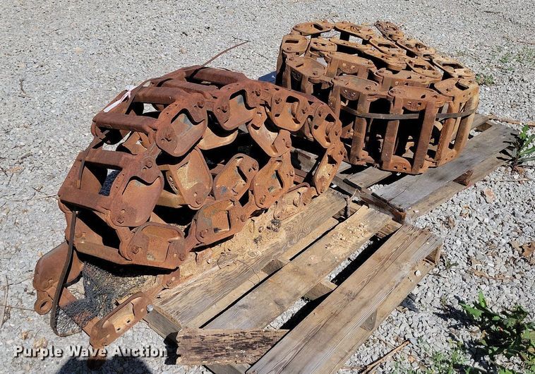 image for item DI3058 Over the tire skid steer tracks