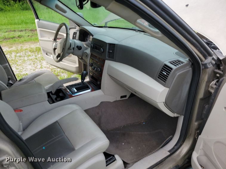 image for item DI3061 2005 Jeep Grand Cherokee Limited SUV