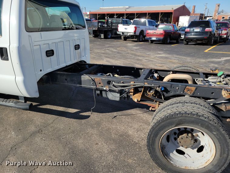 image for item DK4186 2012 Ford F550 Super Duty XL Crew Cab truck cab and chassis