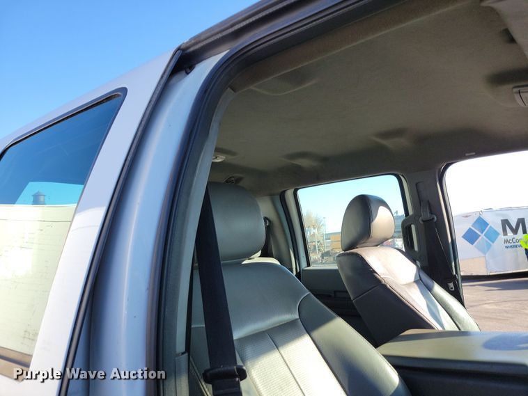 image for item DK4186 2012 Ford F550 Super Duty XL Crew Cab truck cab and chassis