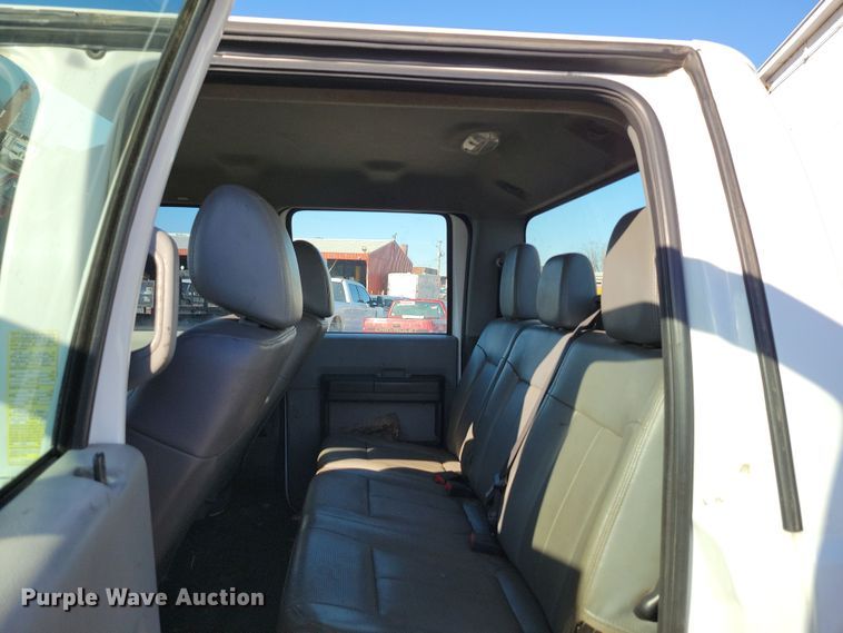 image for item DK4186 2012 Ford F550 Super Duty XL Crew Cab truck cab and chassis