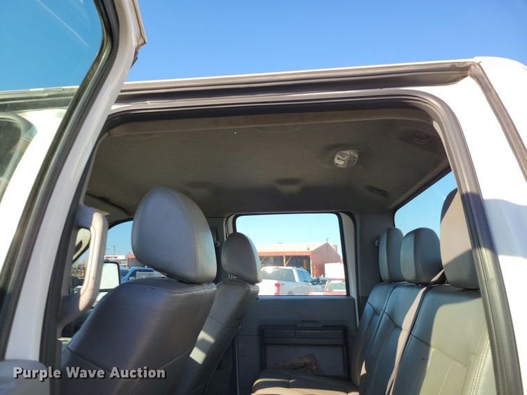 image for item DK4186 2012 Ford F550 Super Duty XL Crew Cab truck cab and chassis