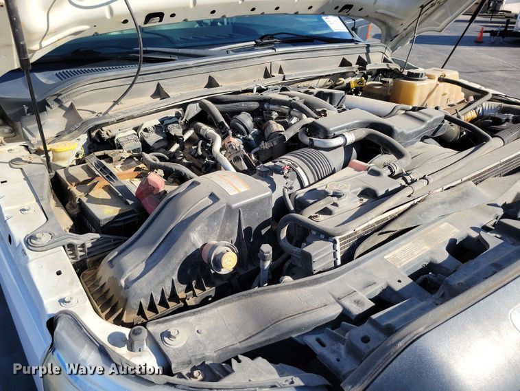 image for item DK4186 2012 Ford F550 Super Duty XL Crew Cab truck cab and chassis