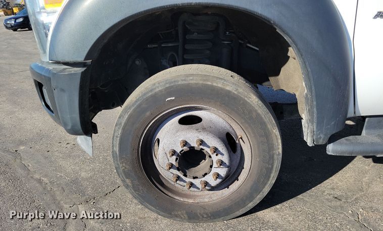 image for item DK4186 2012 Ford F550 Super Duty XL Crew Cab truck cab and chassis