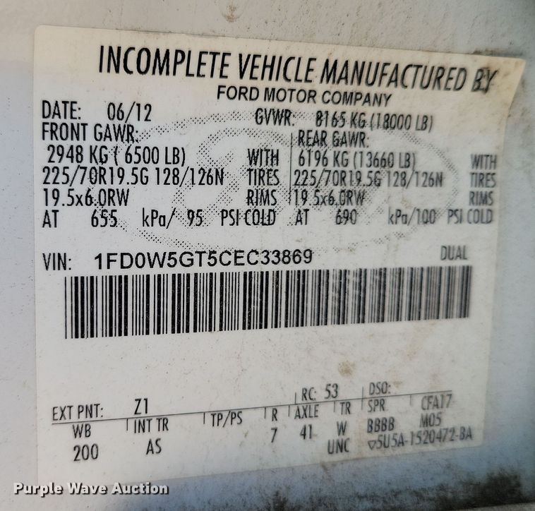 image for item DK4186 2012 Ford F550 Super Duty XL Crew Cab truck cab and chassis