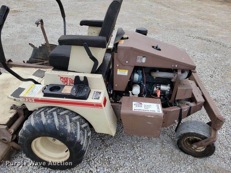 image for item DK4223 Grasshopper 725G2 ZTR lawn mower