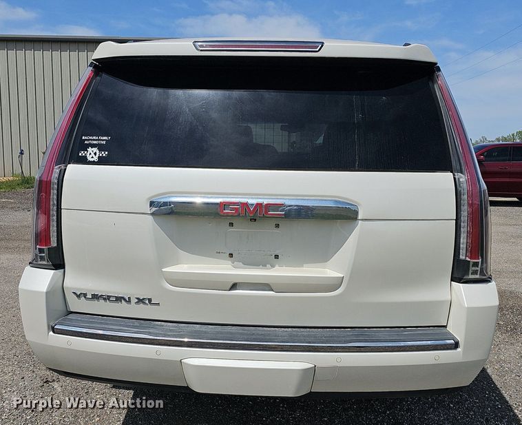image for item DM1636 2015 GMC Yukon Denali XL SUV