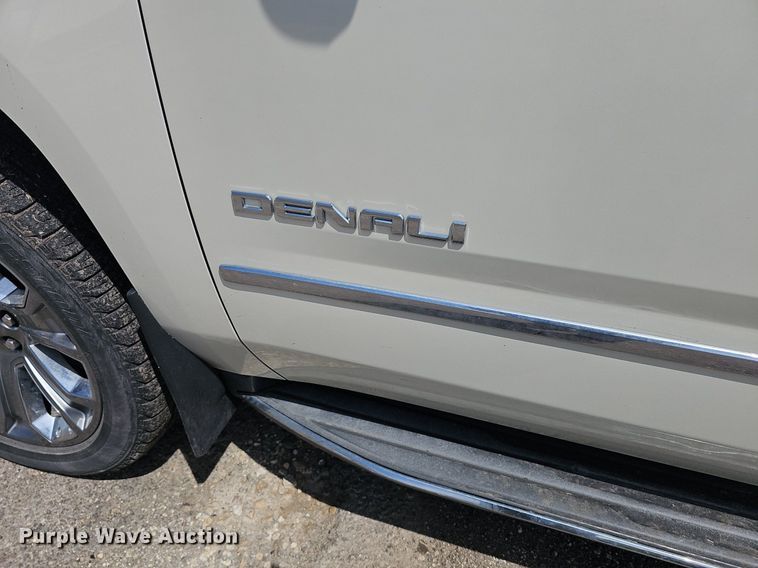 image for item DM1636 2015 GMC Yukon Denali XL SUV