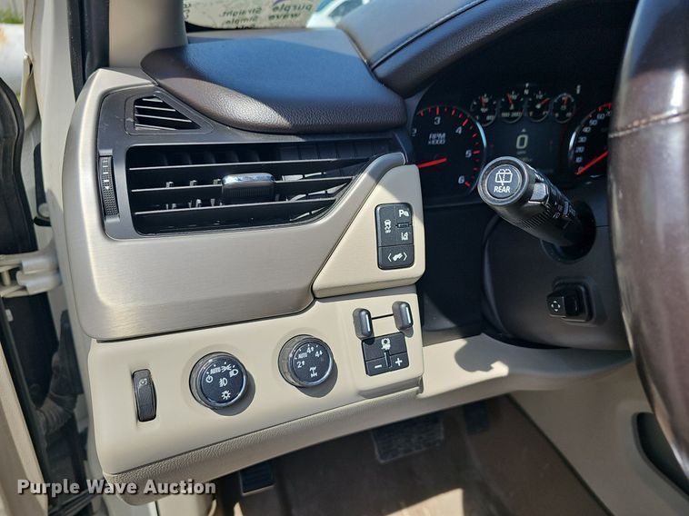 image for item DM1636 2015 GMC Yukon Denali XL SUV