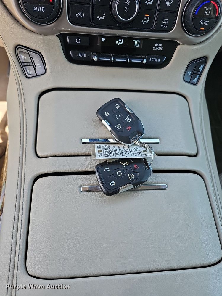 image for item DM1636 2015 GMC Yukon Denali XL SUV