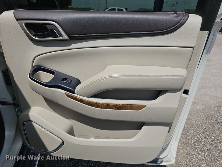 image for item DM1636 2015 GMC Yukon Denali XL SUV