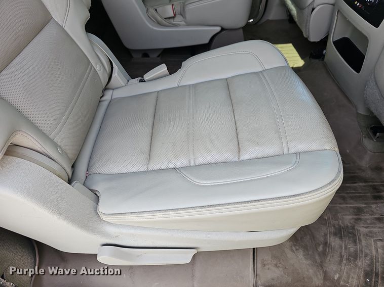 image for item DM1636 2015 GMC Yukon Denali XL SUV