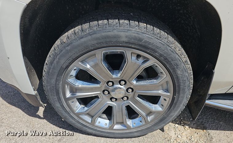 image for item DM1636 2015 GMC Yukon Denali XL SUV