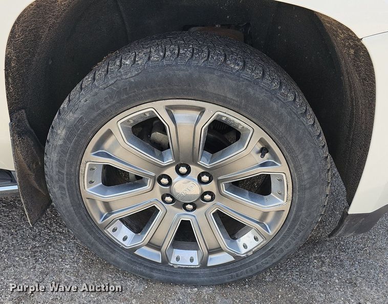 image for item DM1636 2015 GMC Yukon Denali XL SUV