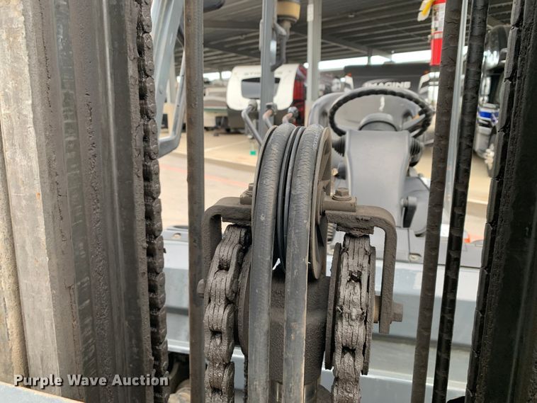 image for item DM7843 Toyota  8FDU32 forklift