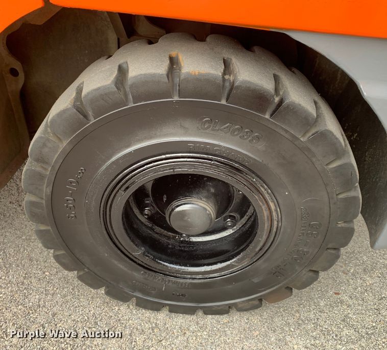 image for item DM7843 Toyota  8FDU32 forklift