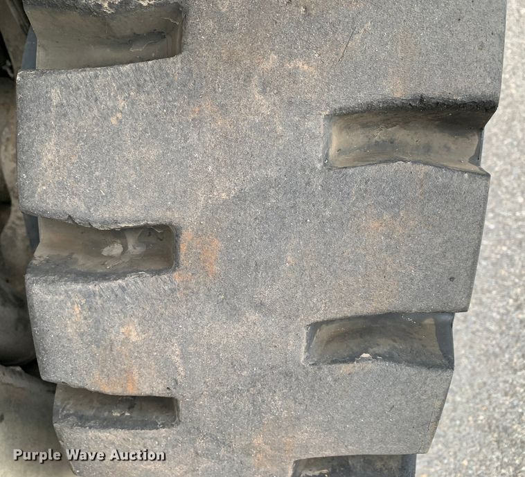 image for item DM7843 Toyota  8FDU32 forklift